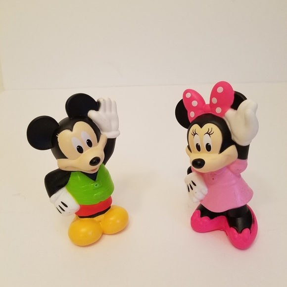 Set of 2 Disney Mickey Mouse Minnie Mouse Just Play Fun Bath Water Squirter - Picture 1 of 12